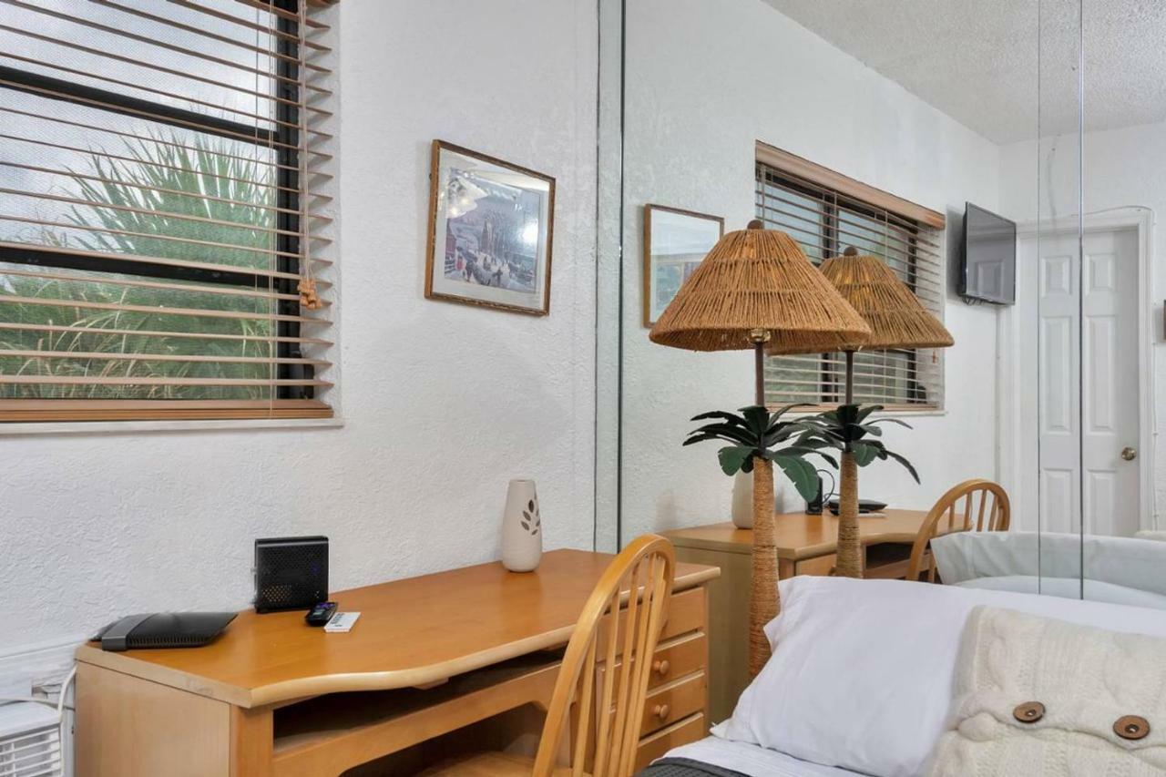 Hollywood Oasis: Lovely Studio With Free Parking מראה חיצוני תמונה